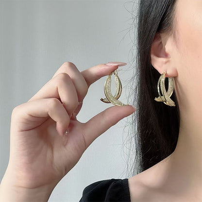 ⏳Limited-time 50% off⏰Women’s Elegant Twisted Gold Hoop Earrings👂🎏