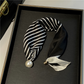 ⏳Limited-time 50% off⏰No-Tie Magnetic Pearl Clasp Soft Scarf💟🧣