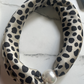 ⏳Limited-time 50% off⏰No-Tie Magnetic Pearl Clasp Soft Scarf💟🧣